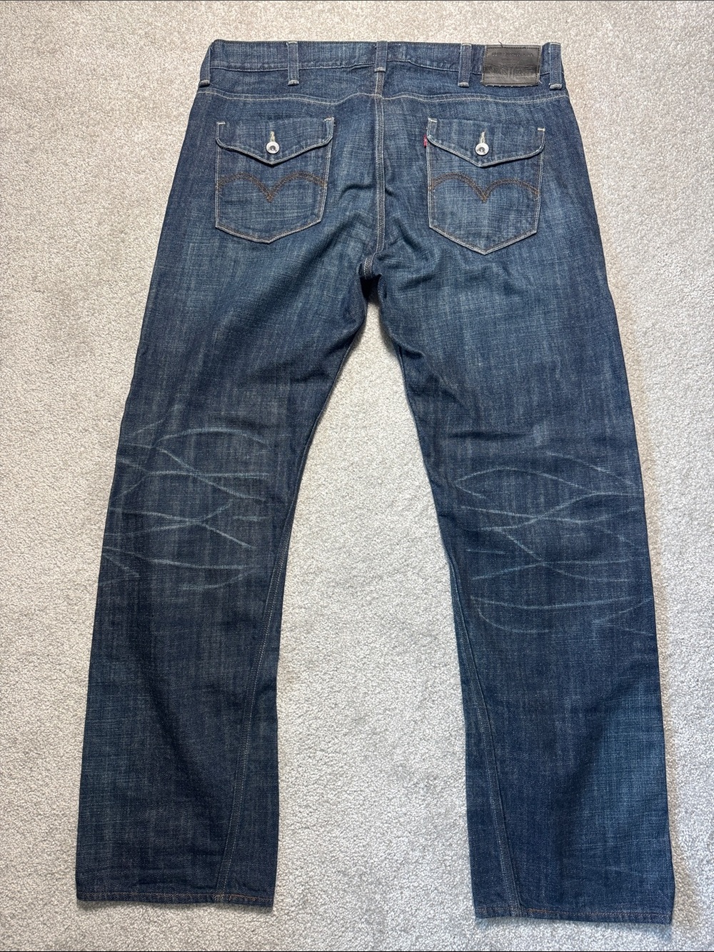 Vintage Levi's 514 Slim Straight Denim Jeans Men's size 40X32 Button on Pocket